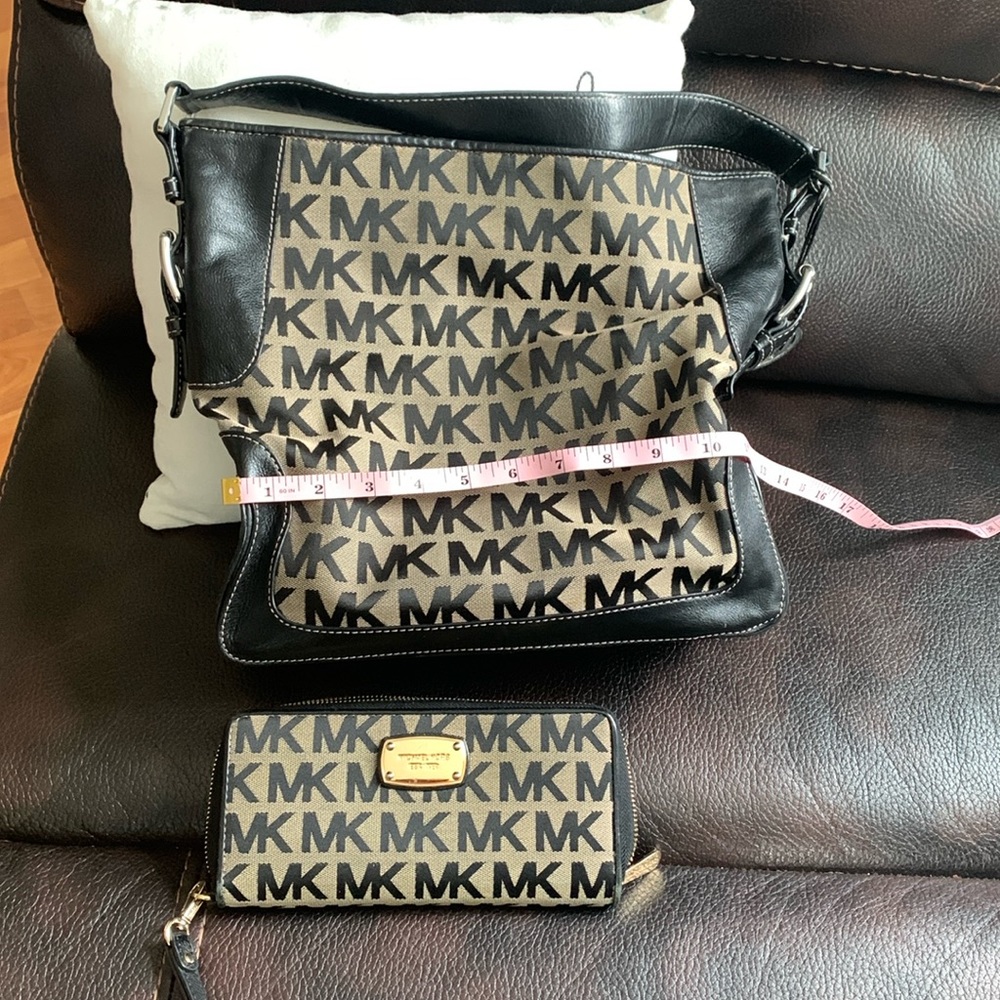 Michael Kors purse